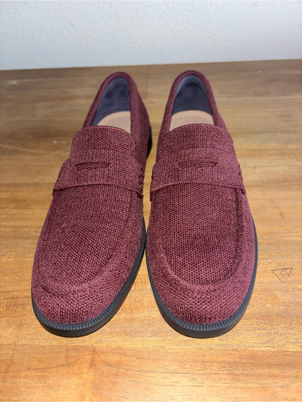 Women Burgundy Penny Loafers 8.5 NWOB - Picture 2 of 6